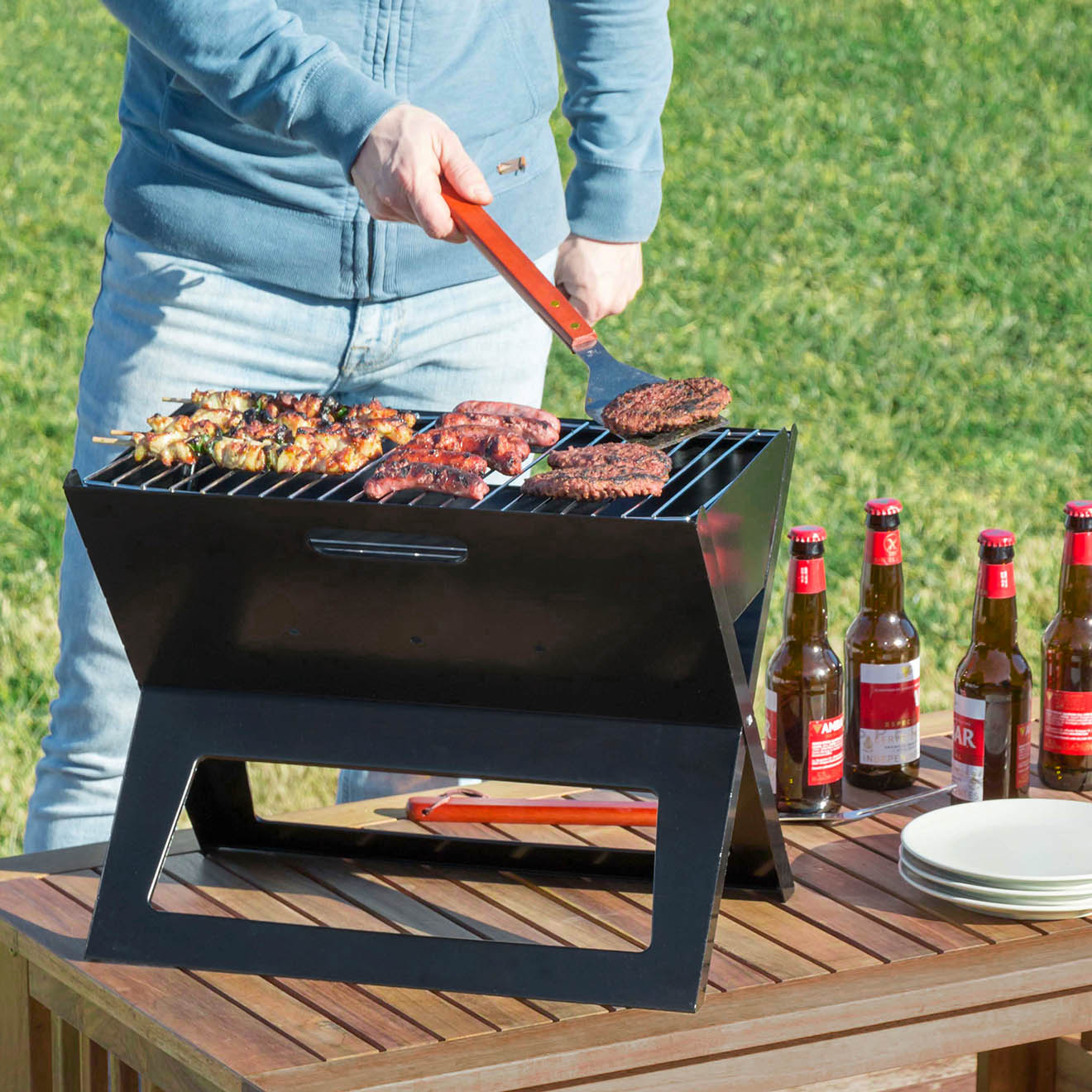 Barbecue au charbon portable et pliable - Vanille Fraise Loisirs